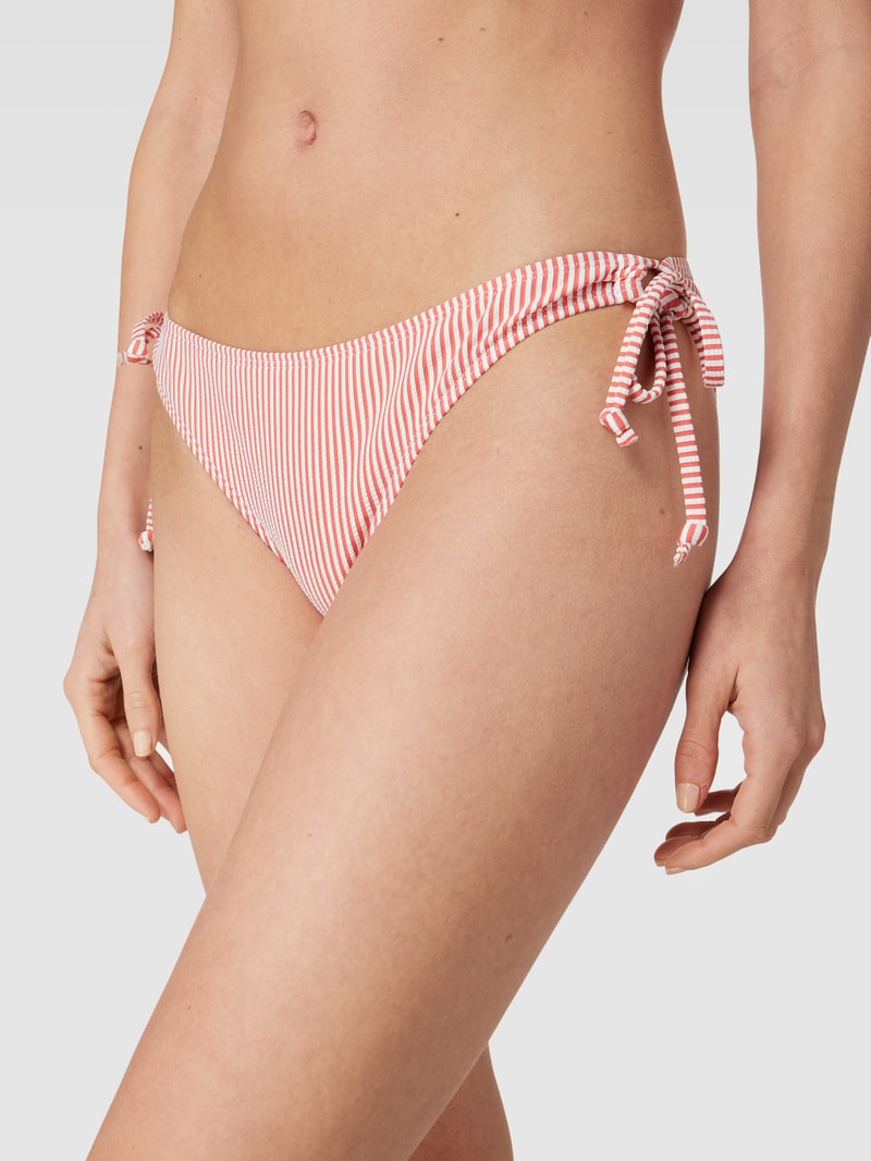 Bikini-Slip mit Streifenmuster Modell 'Striba Bibi' in koralle