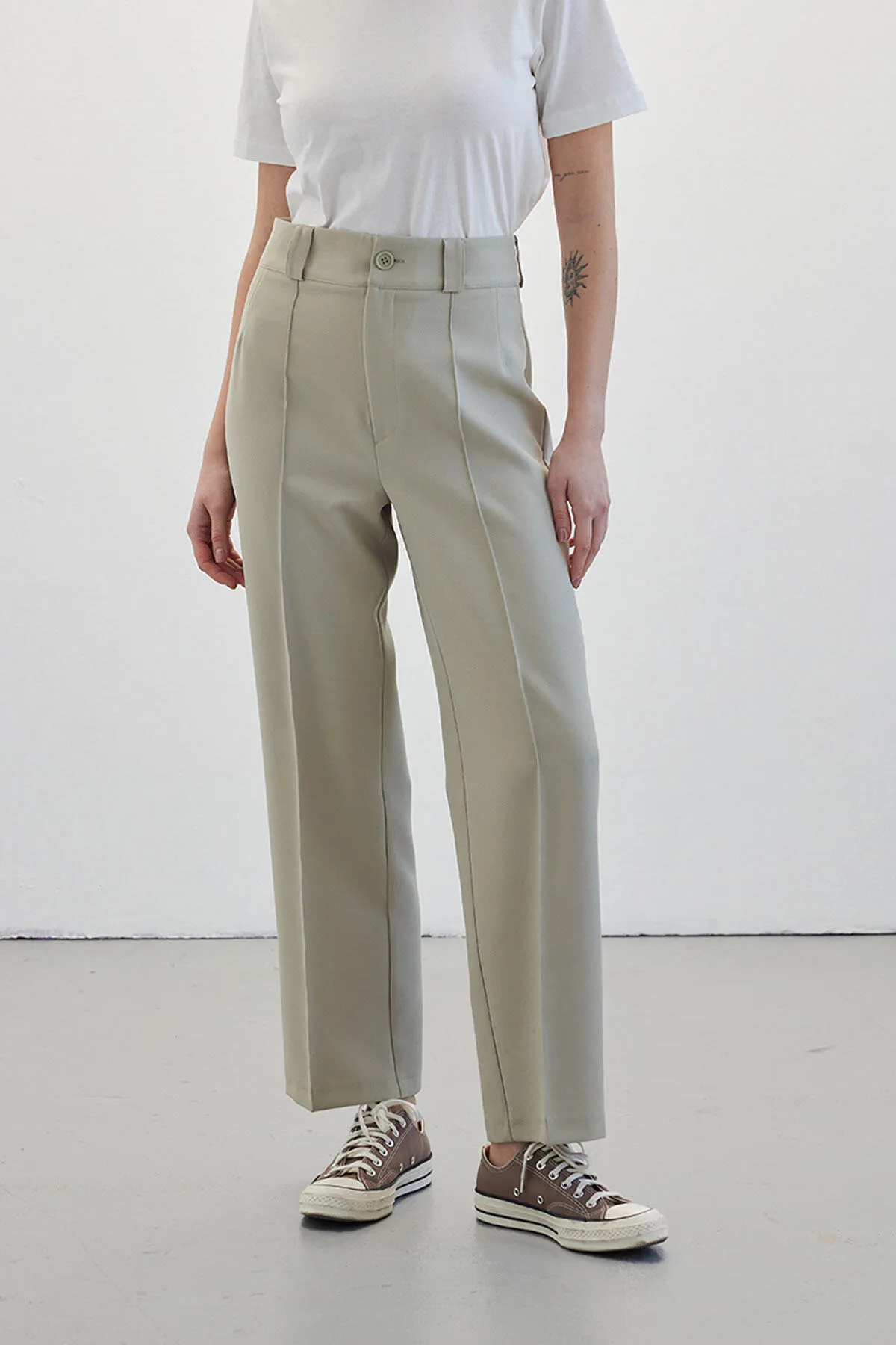 Manuka  Stoffhose mit weitem Bein Çağla
