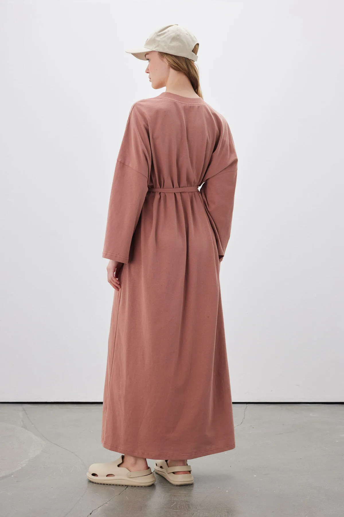 Manuka  Übergroßes langes bequemes Kleid Dusty Rose
