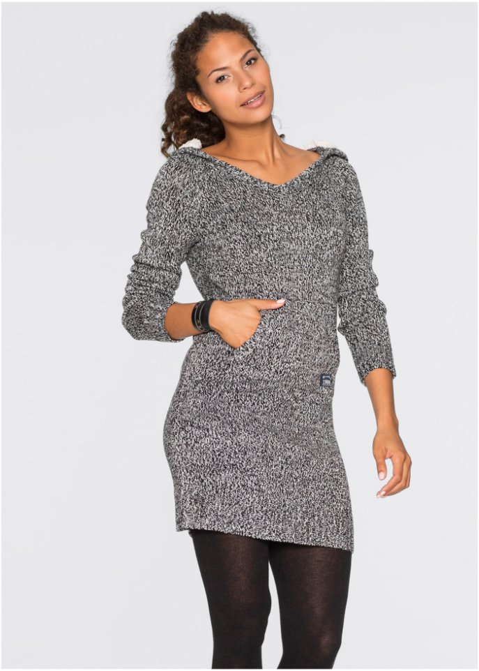 Strickkleid mit gefütterter Kapuze