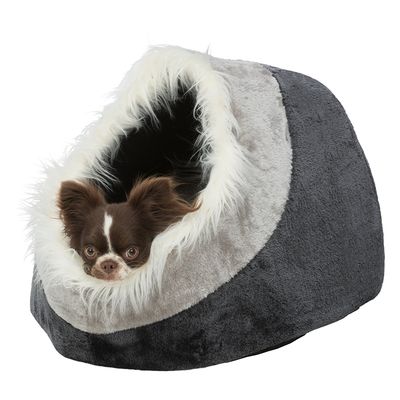 Trixie Höhle Minou