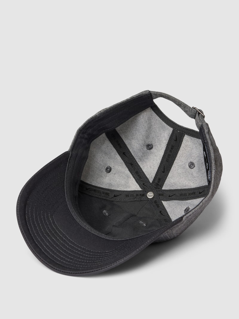 Basecap mit Strapback-Verschluss in schwarz