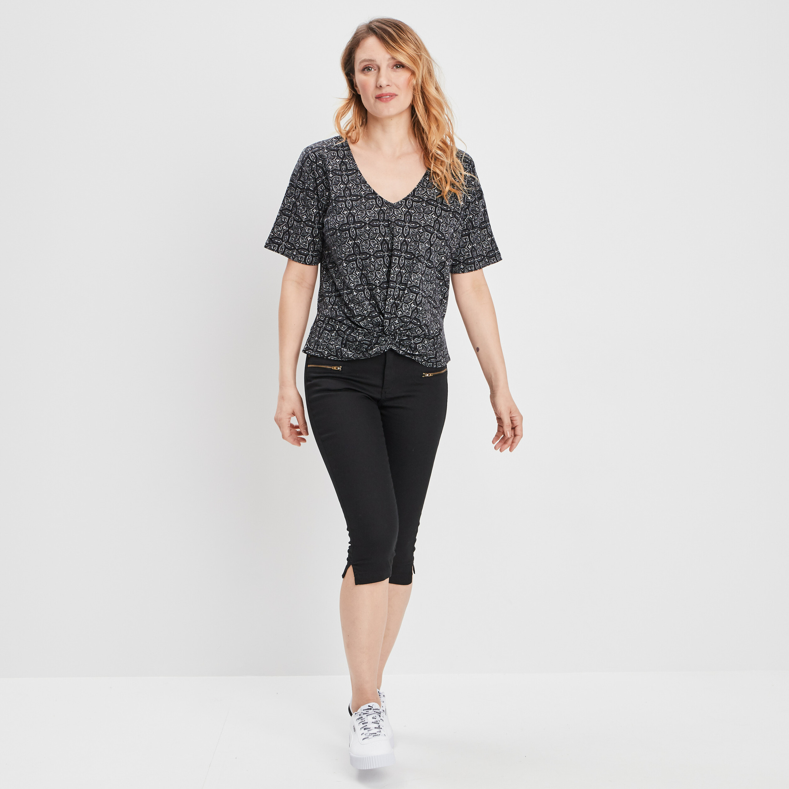 T-shirt manches courtes détail noeud noir femme | La Halle