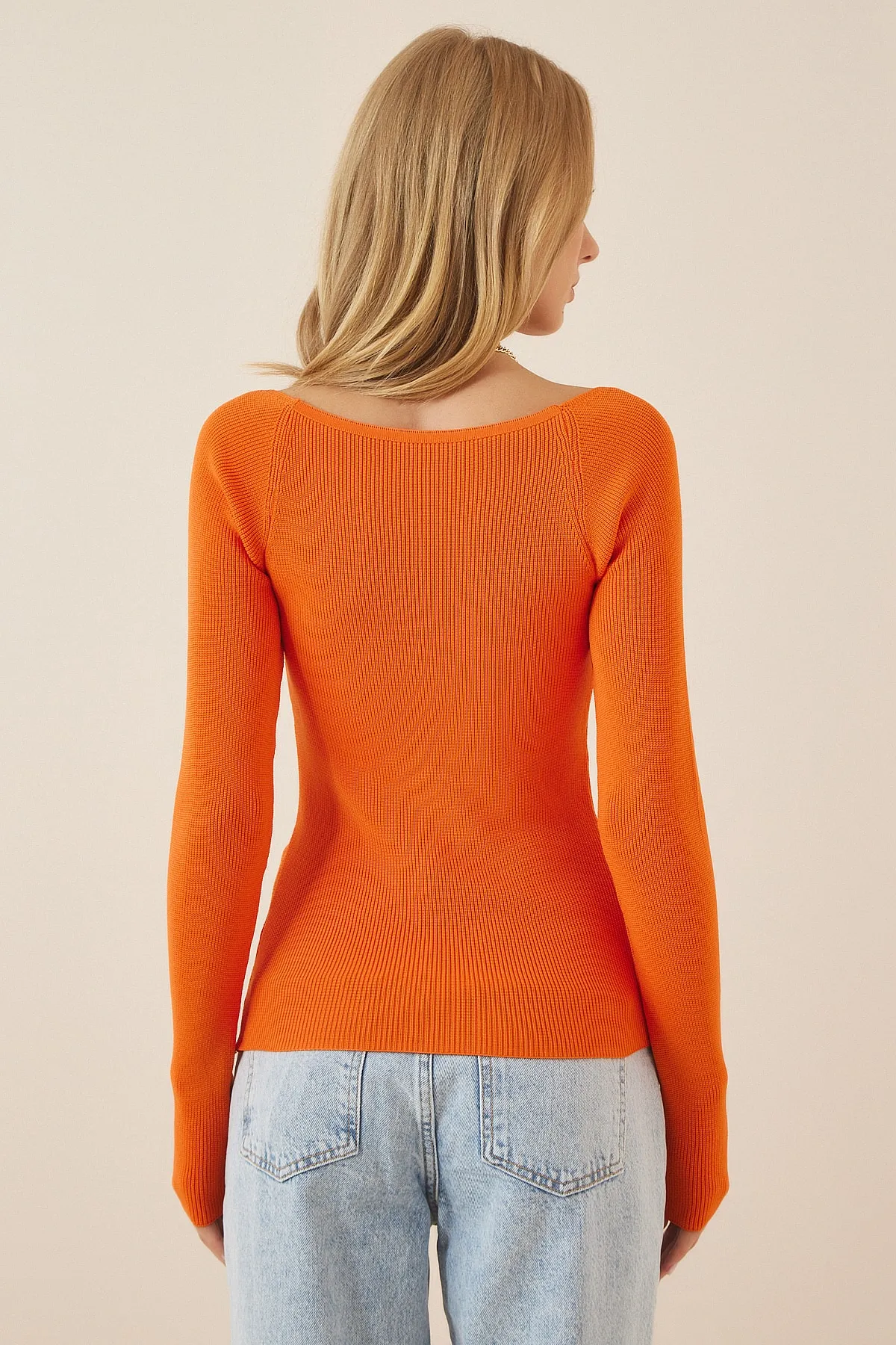 Happiness İstanbul  Orangefarbener Rippstrickpullover mit Herzkragen für Damen US00738