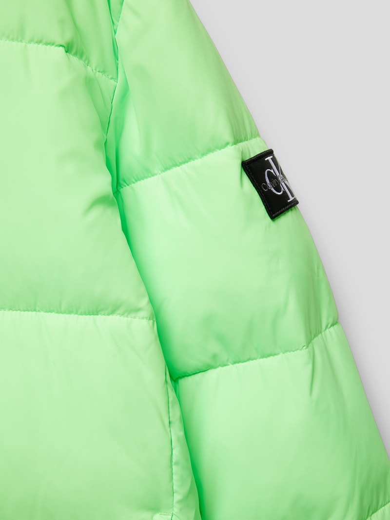 Steppjacke mit Label-Print Modell 'ESSENTIAL' in neon grün