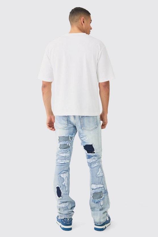 Slim-Fit Schlagjeans mit Rissen