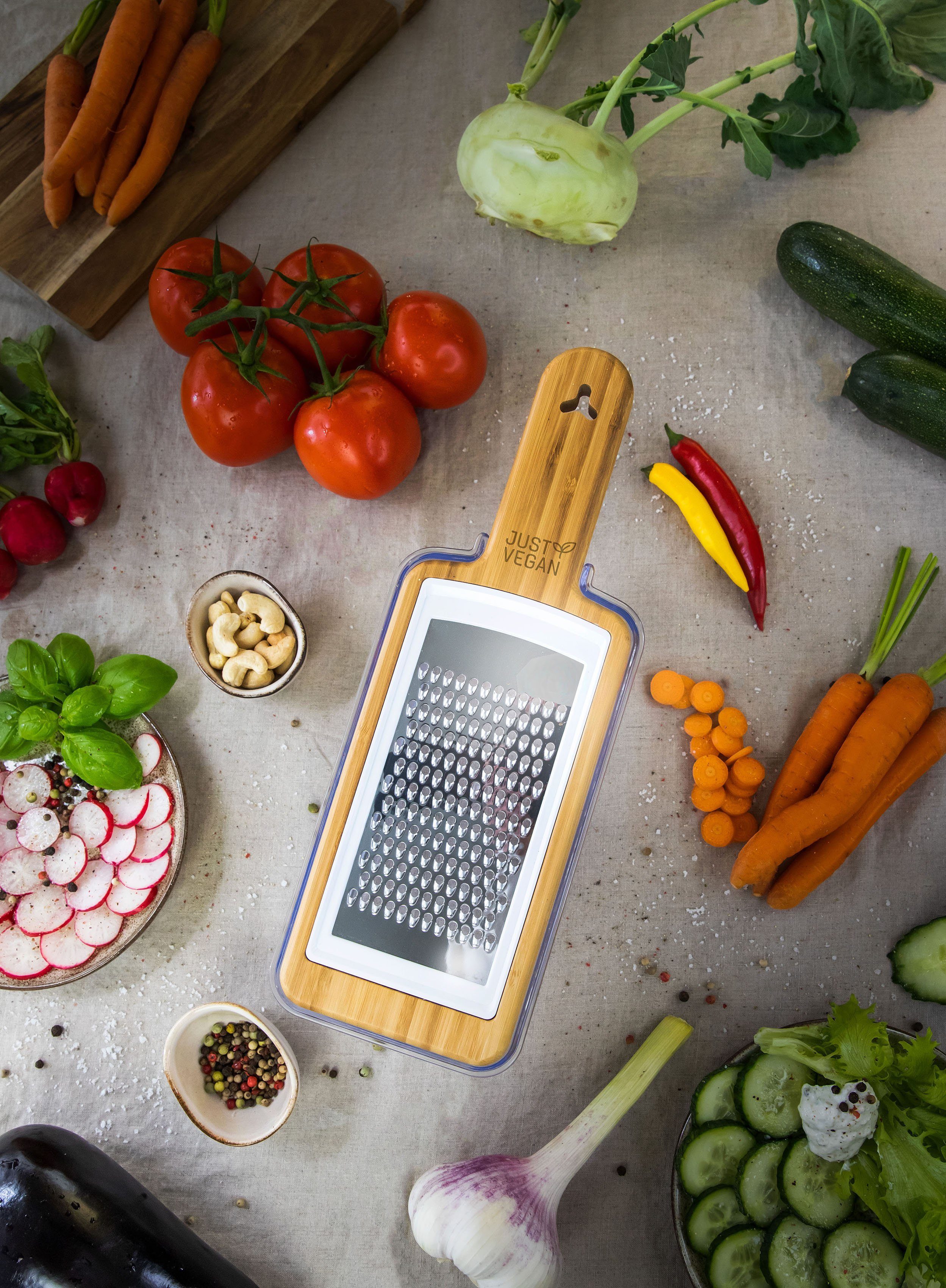 JUST VEGAN Gemüsehobel Slicer, Bambus, Edelstahl, Glas, Kunststoff, (Set), Behälter aus Glas