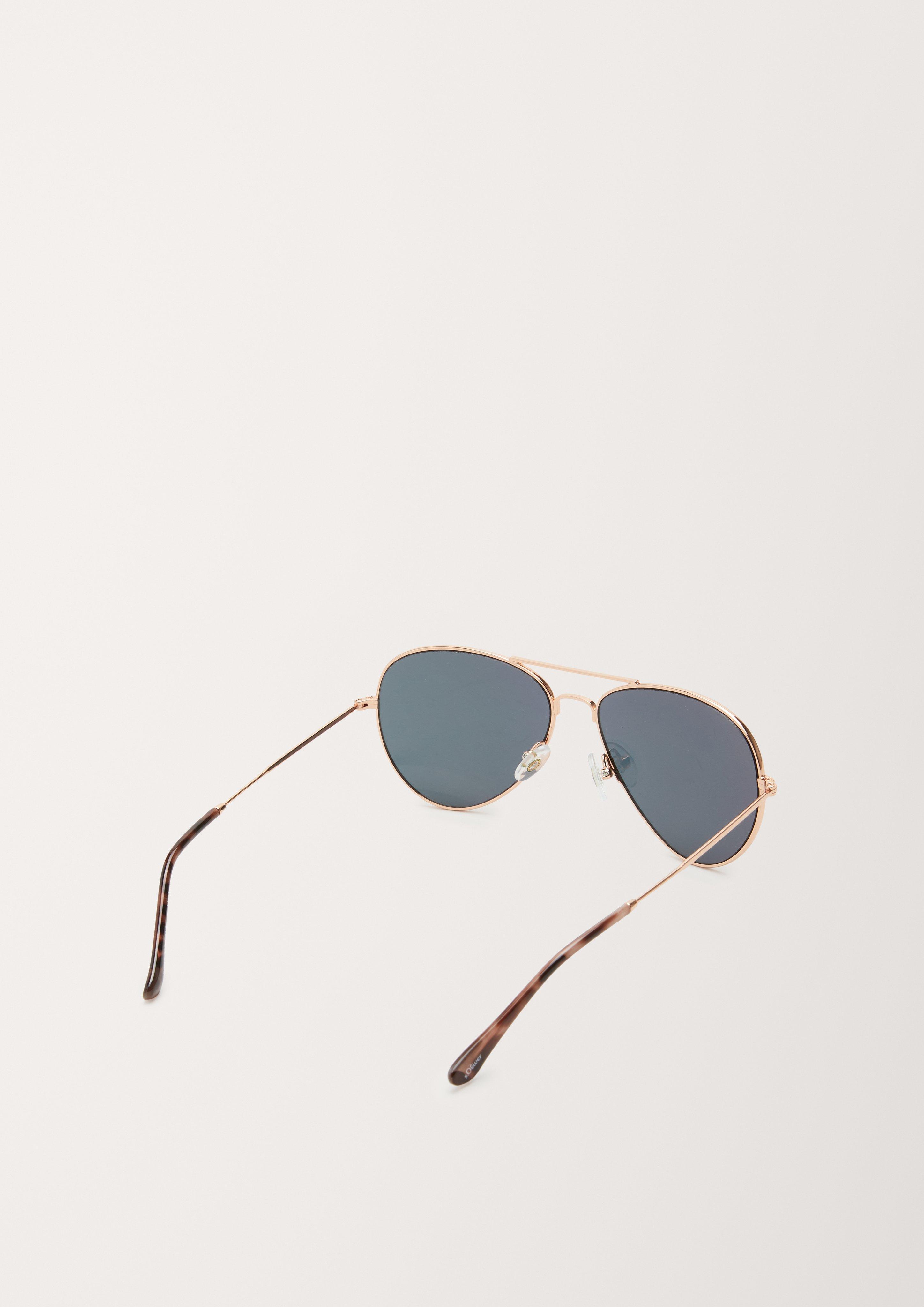 Sonnenbrille im Retro-Look  6006512-900