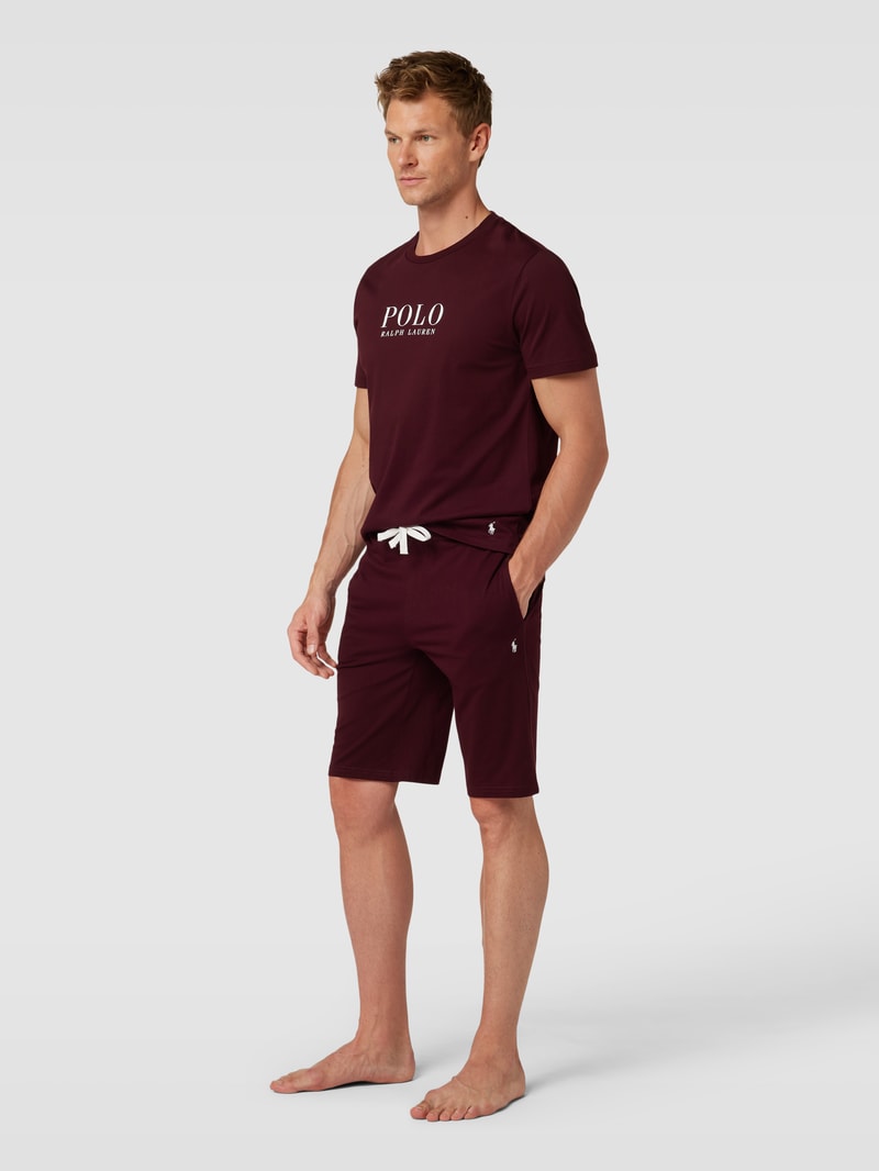 Slim Fit Sweatshorts mit Label-Stitching Modell 'LIQUID' in bordeaux rot
