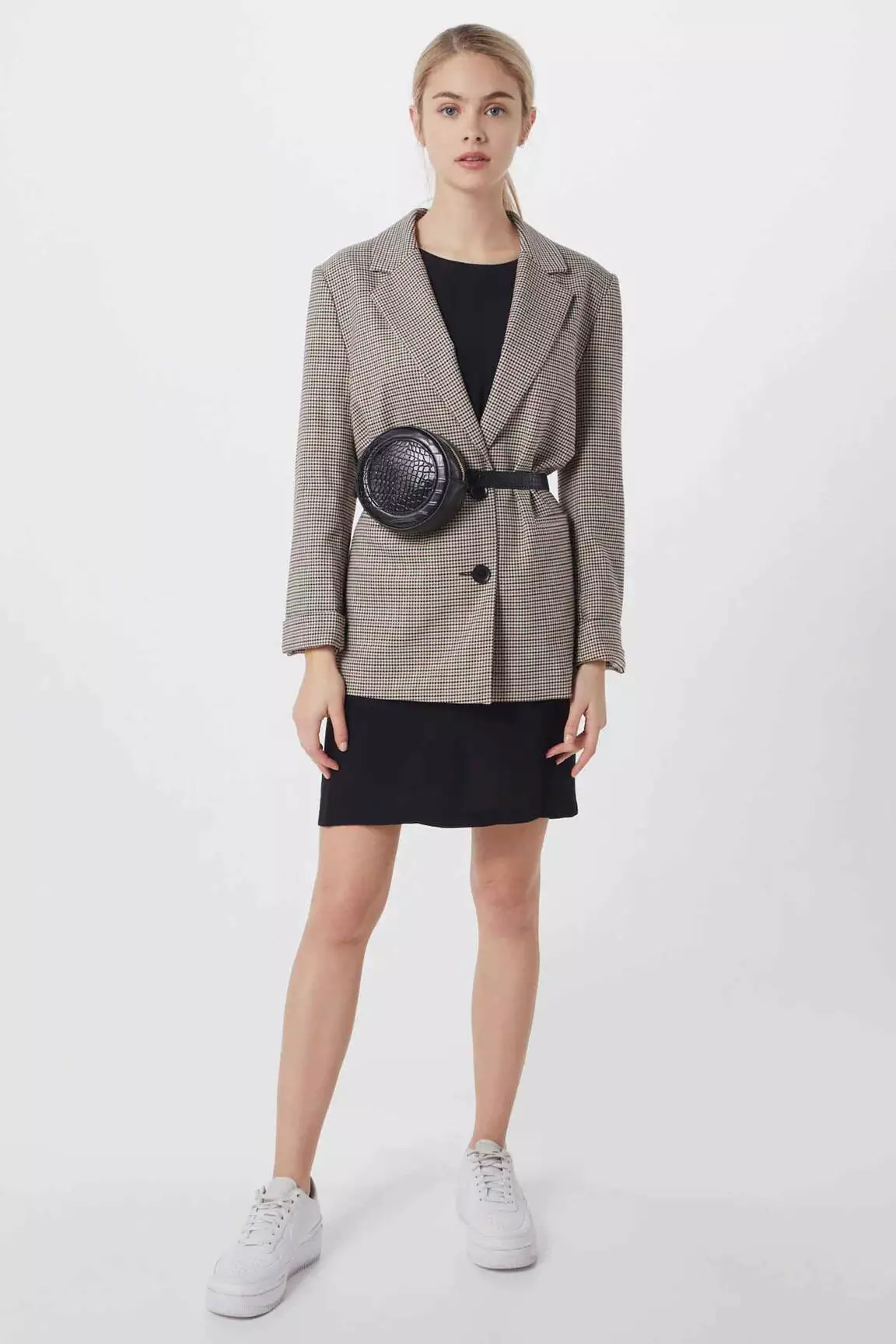 Vila Robes Courtes Femme couleur noir
