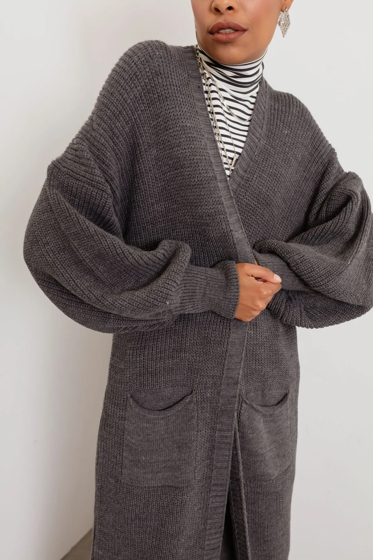 Lafaba  Anthrazitfarbener langer Cardigan mit Ballonärmeln für Damen