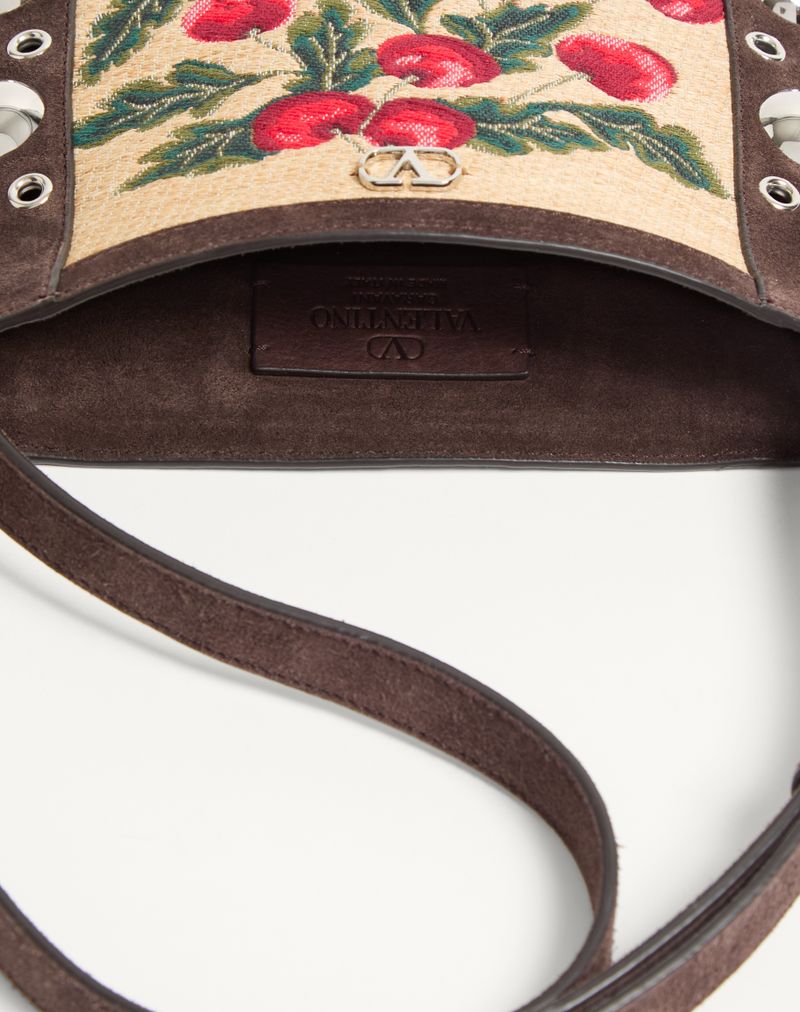 Valentino Garavani Nellcôte Lille Raffia Jacquard Skuldertaske med Kirsebærmotiv og Frynser