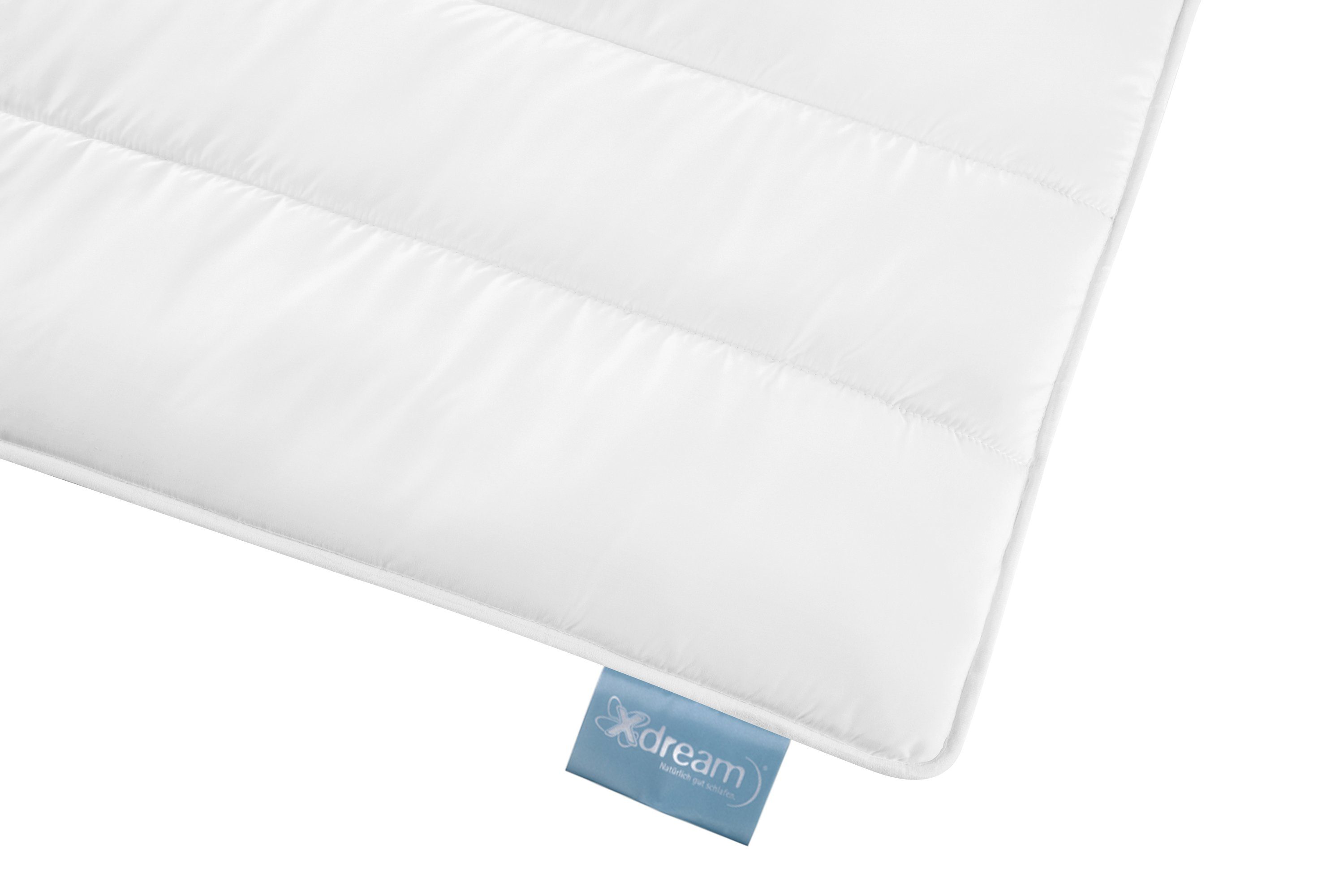 Microfaserbettdecke, Energiespar-Bettdecke in 135x200 und 155x220 cm, XDREAM, Füllung: 100% Mikrofaser, Bezug: Samtig weiche Microfaser, Wärmeklassen: 4-Jahreszeiten, Sommer, Ganzjahres -und Winterbettdecke