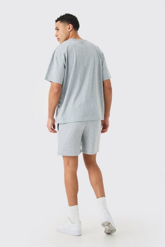 Man Signature T-Shirt und lockere Shorts