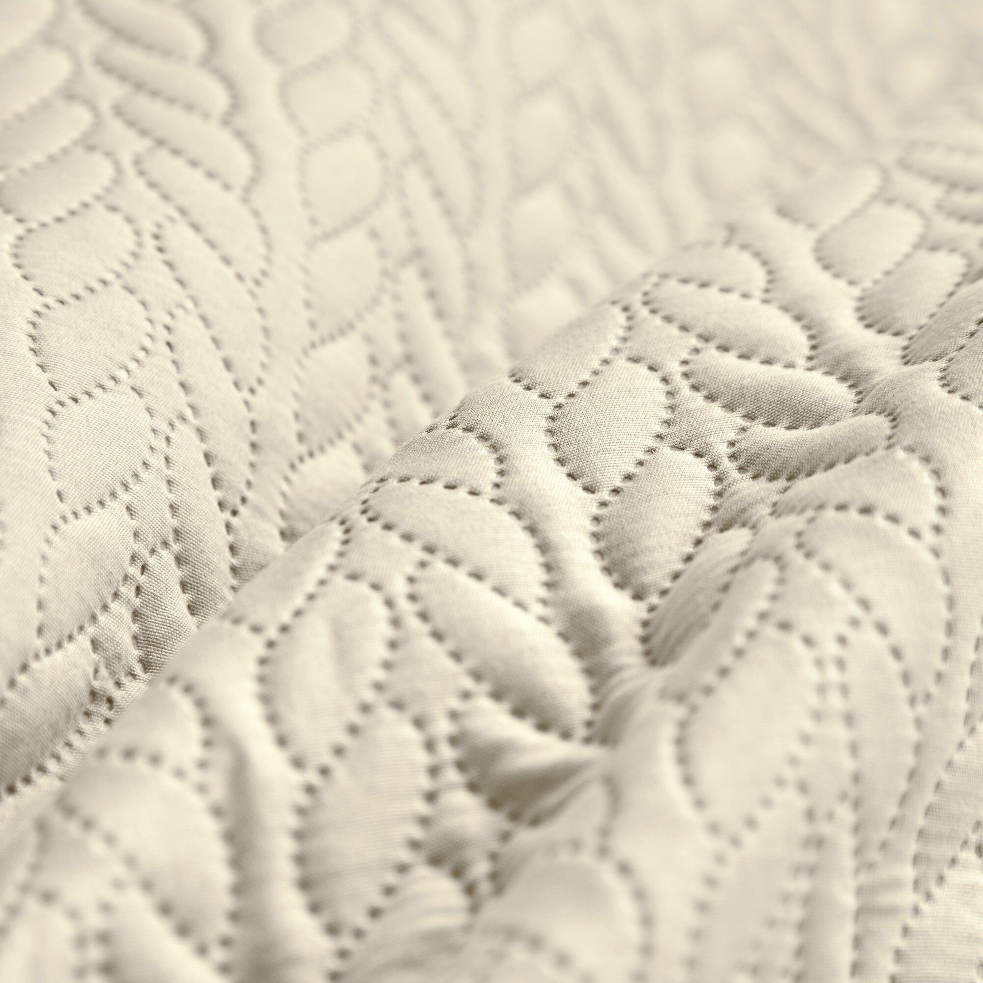 Couvre-lit matelassé microfibre motif géométrique