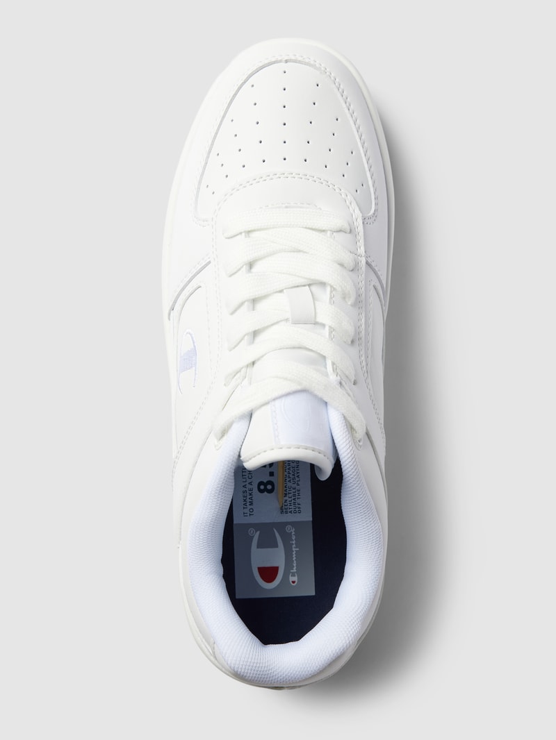 Plateau-Sneaker mit Label-Stitching Modell 'FOUL PLAY' in weiß