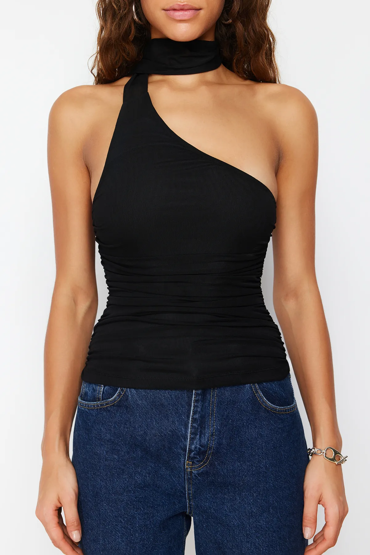 Trendyol Collection  Schwarze Neckholder-Strickbluse mit gerafftem, gefüttertem Tüll TWOSS24BZ00202