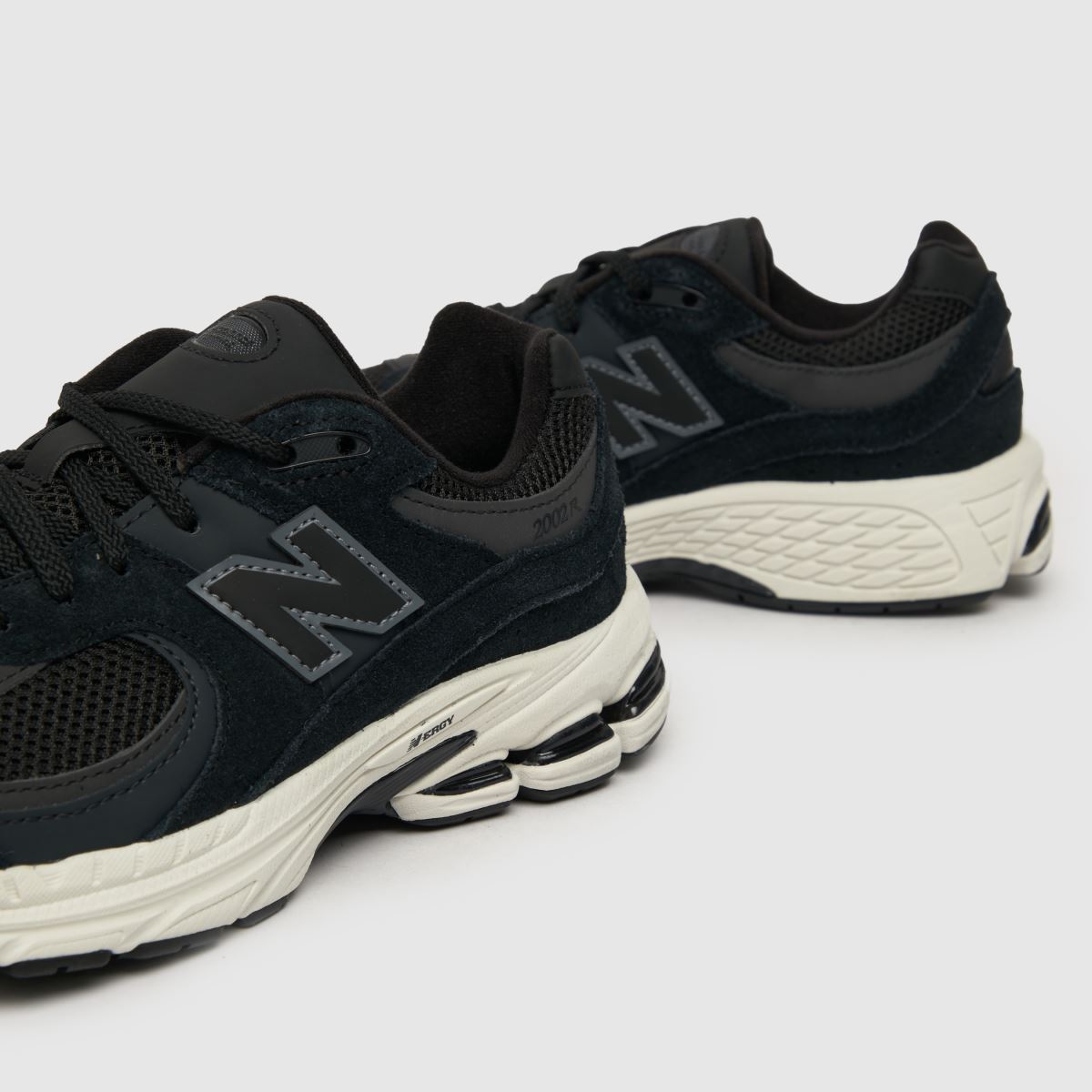 New Balance svarta 2002 ungdomsskor