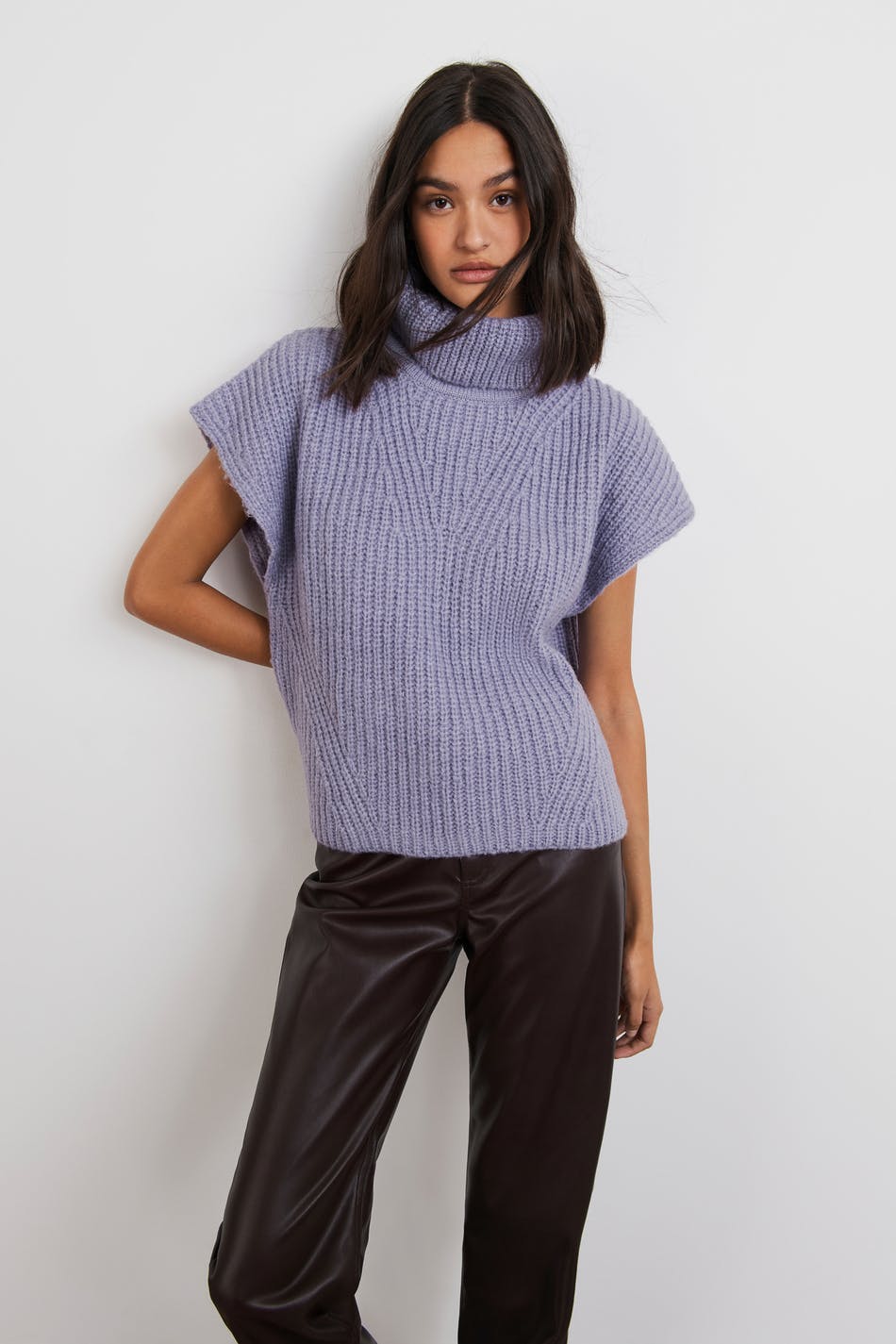 Mari knitted vest