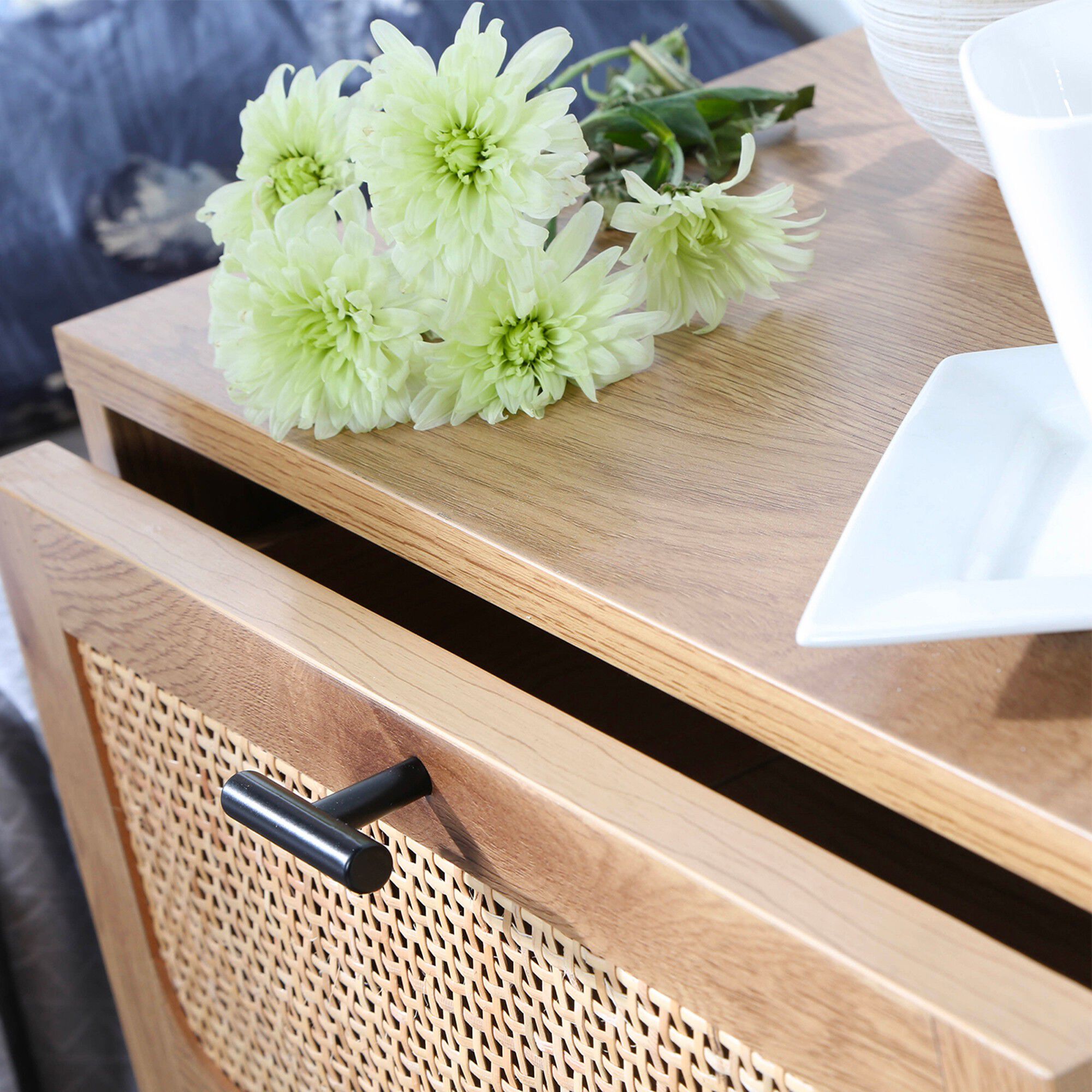 Table de chevet WICKOOD 2 tiroirs avec cannage rotin
