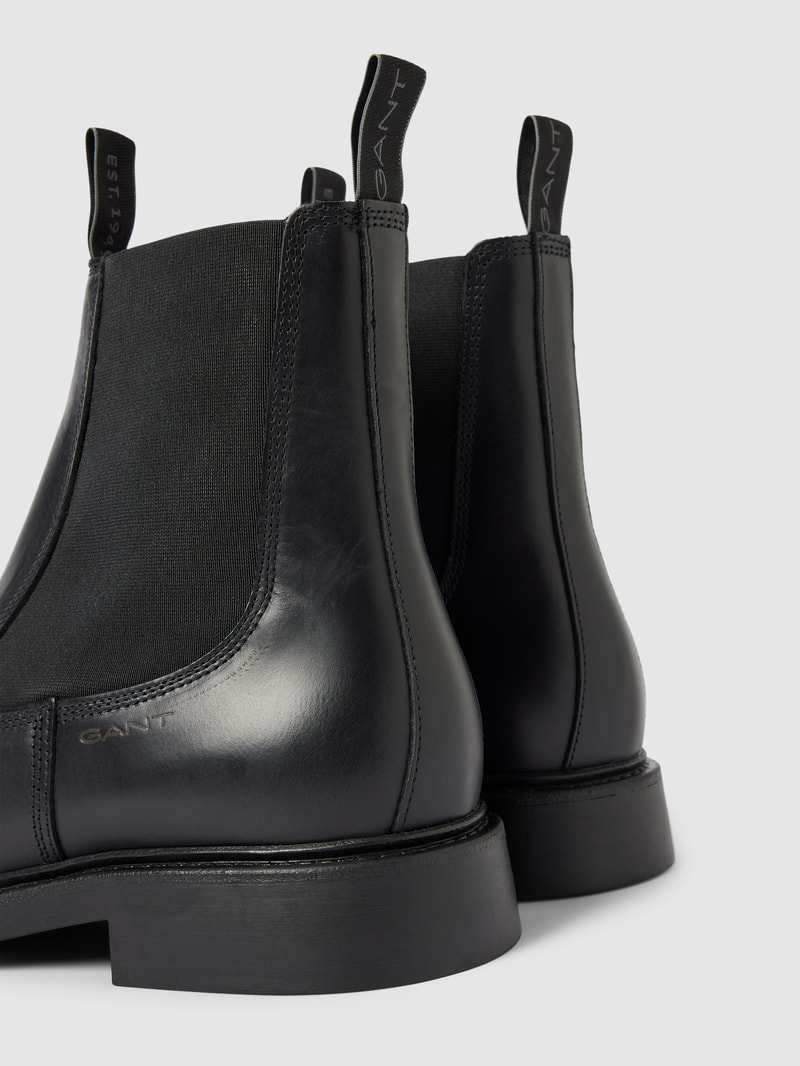 Chelsea Boots aus Leder mit Label-Details Modell 'Millbro' in schwarz