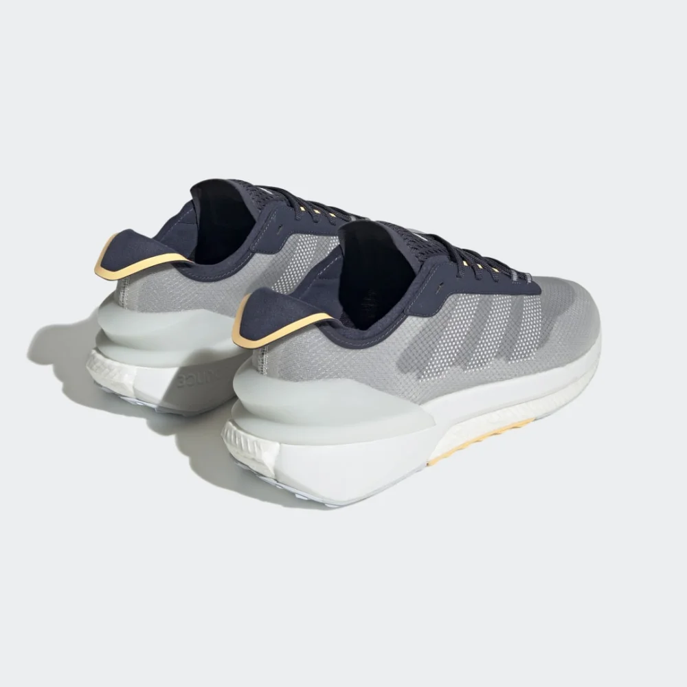 adidas Avryn HP5971 / grau