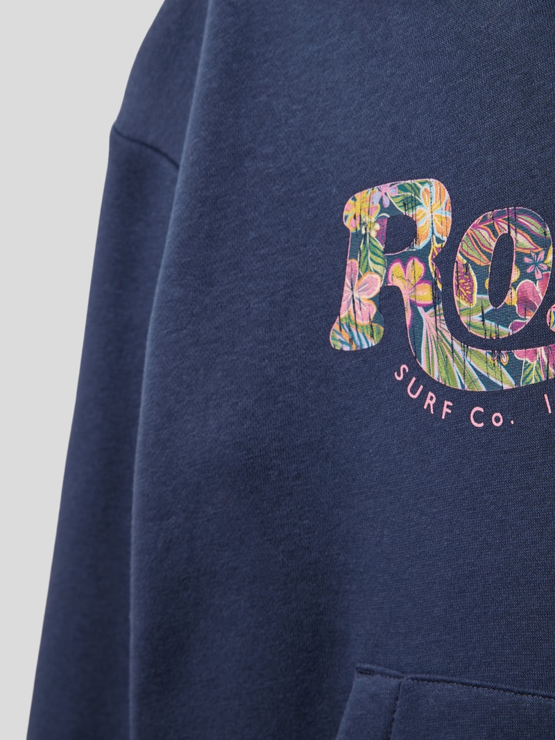 Hoodie mit Känguru-Tasche Modell 'WILDEST DREAMS' in marineblau