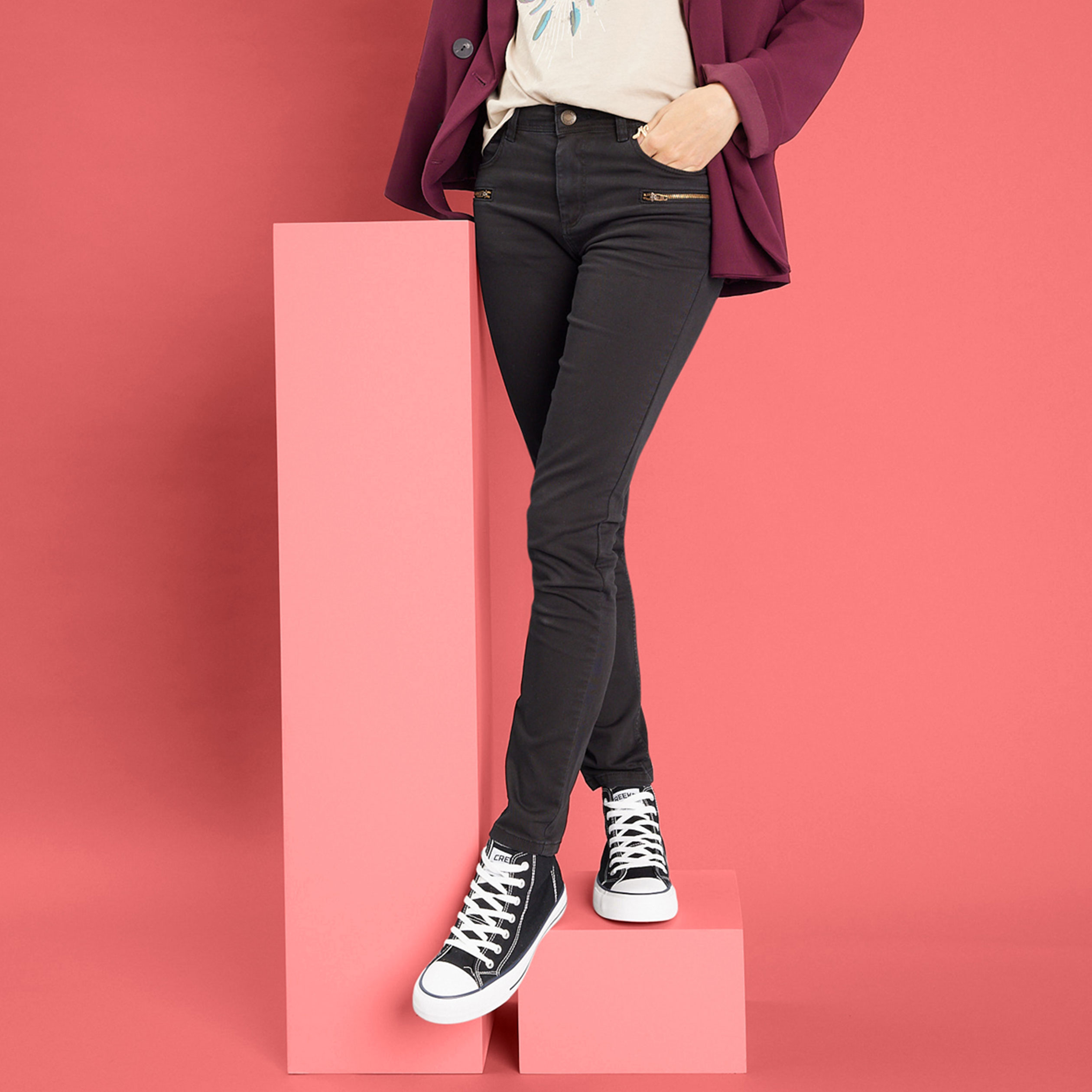 Pantalon skinny détails zippés noir femme | La Halle