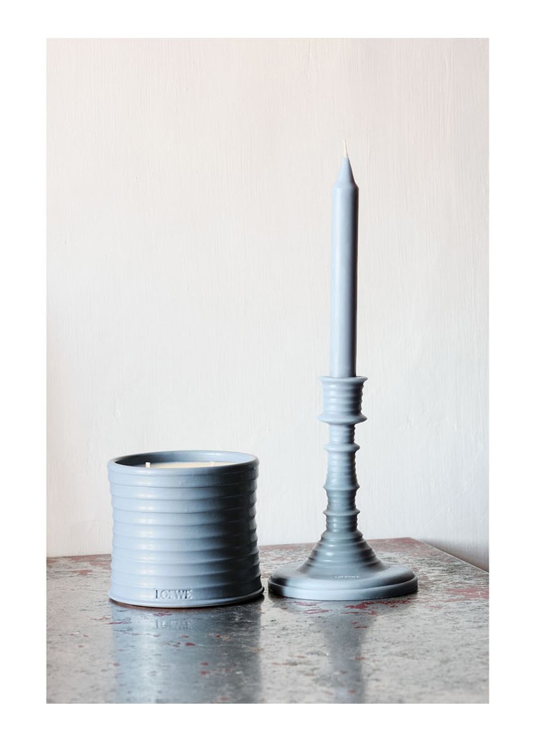 LOEWE Cypress Balls vaska svece - aromātiskā svečturis 330 grami