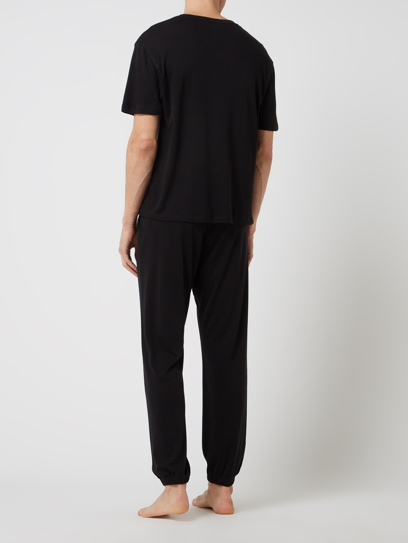 Pyjama aus Lyocellmischung in schwarz
