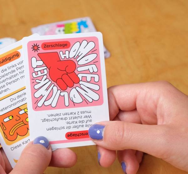 Queer Allyship: Das nachhaltige Kartenspiel für LGBTQIA+ Allies