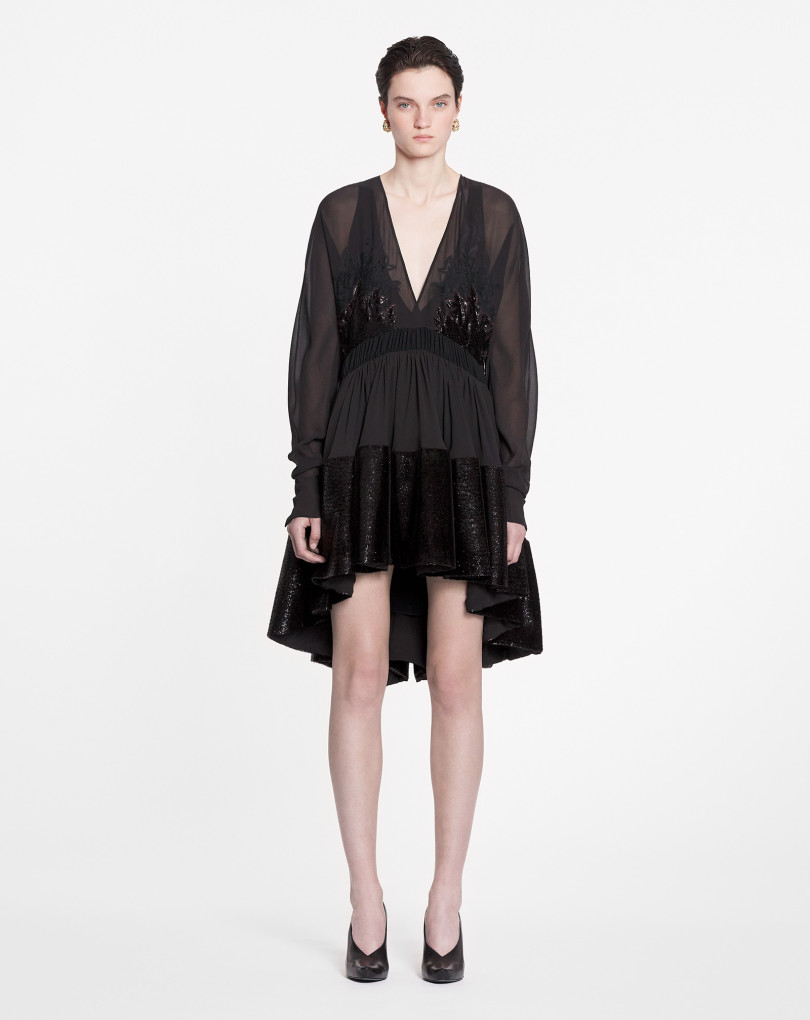 ROBE COURTE EN VELOURS À COL EN V