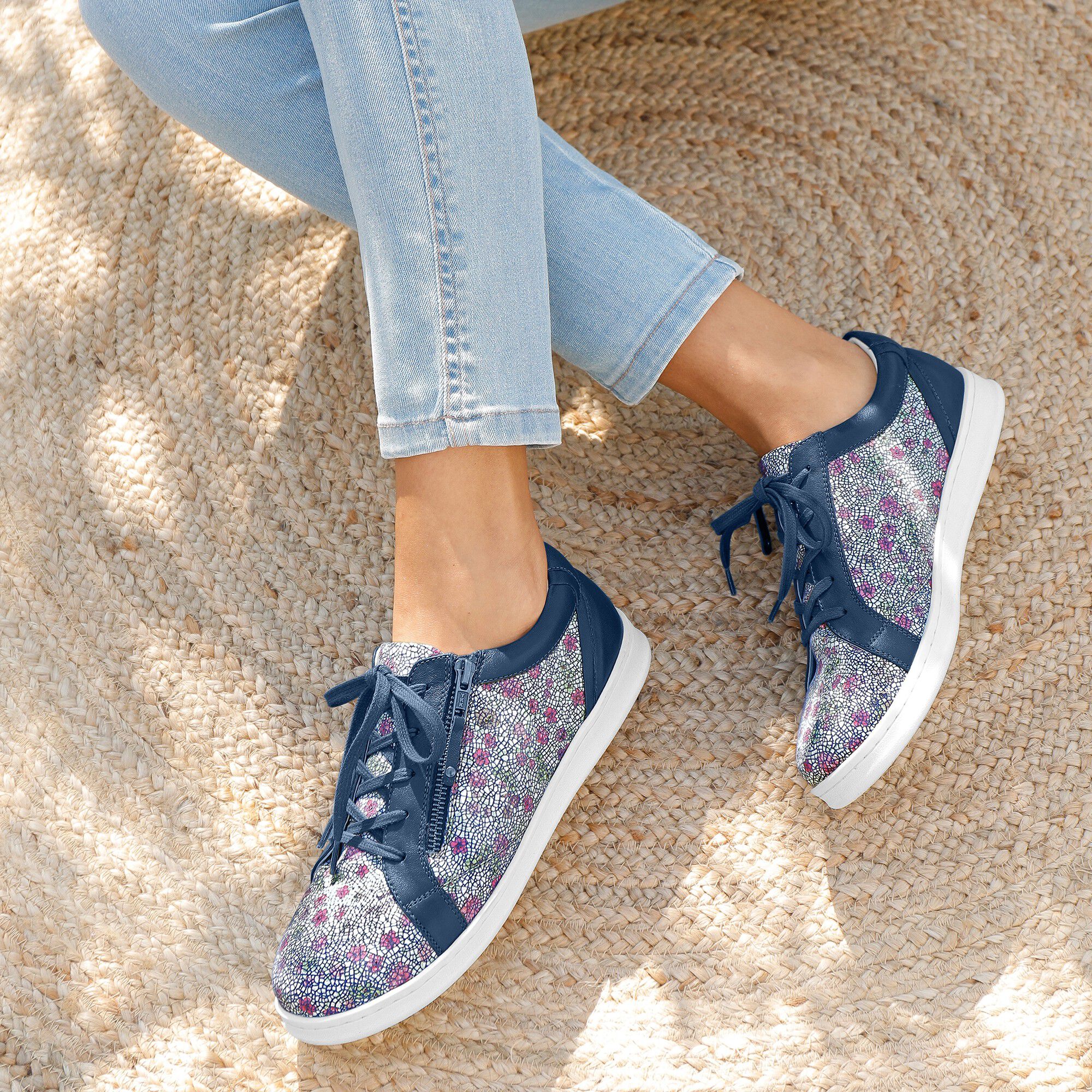 Tennis zippées imprimées en cuir