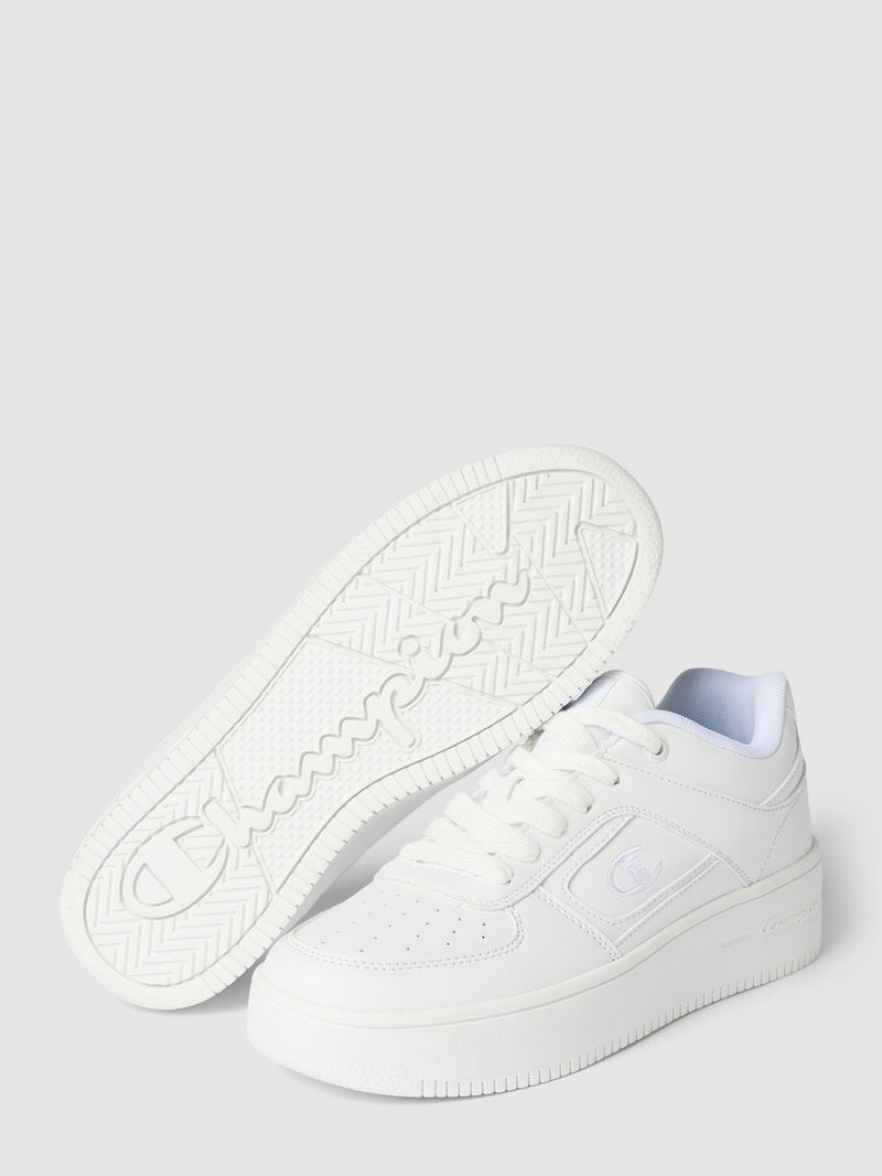 Plateau-Sneaker mit Label-Stitching Modell 'FOUL PLAY' in weiß