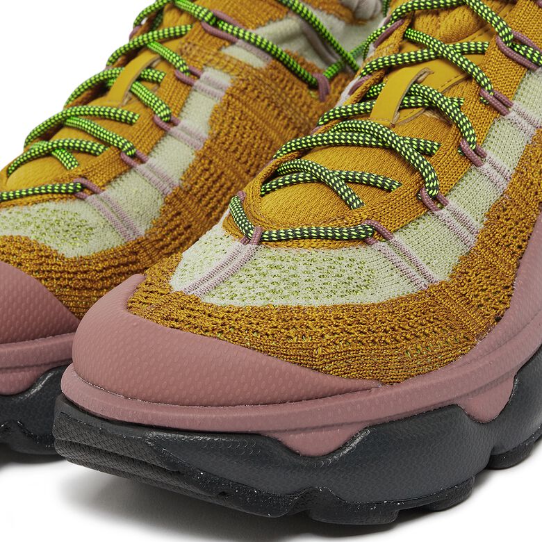 NIKE Wmns Air Max Flyknit Venture 