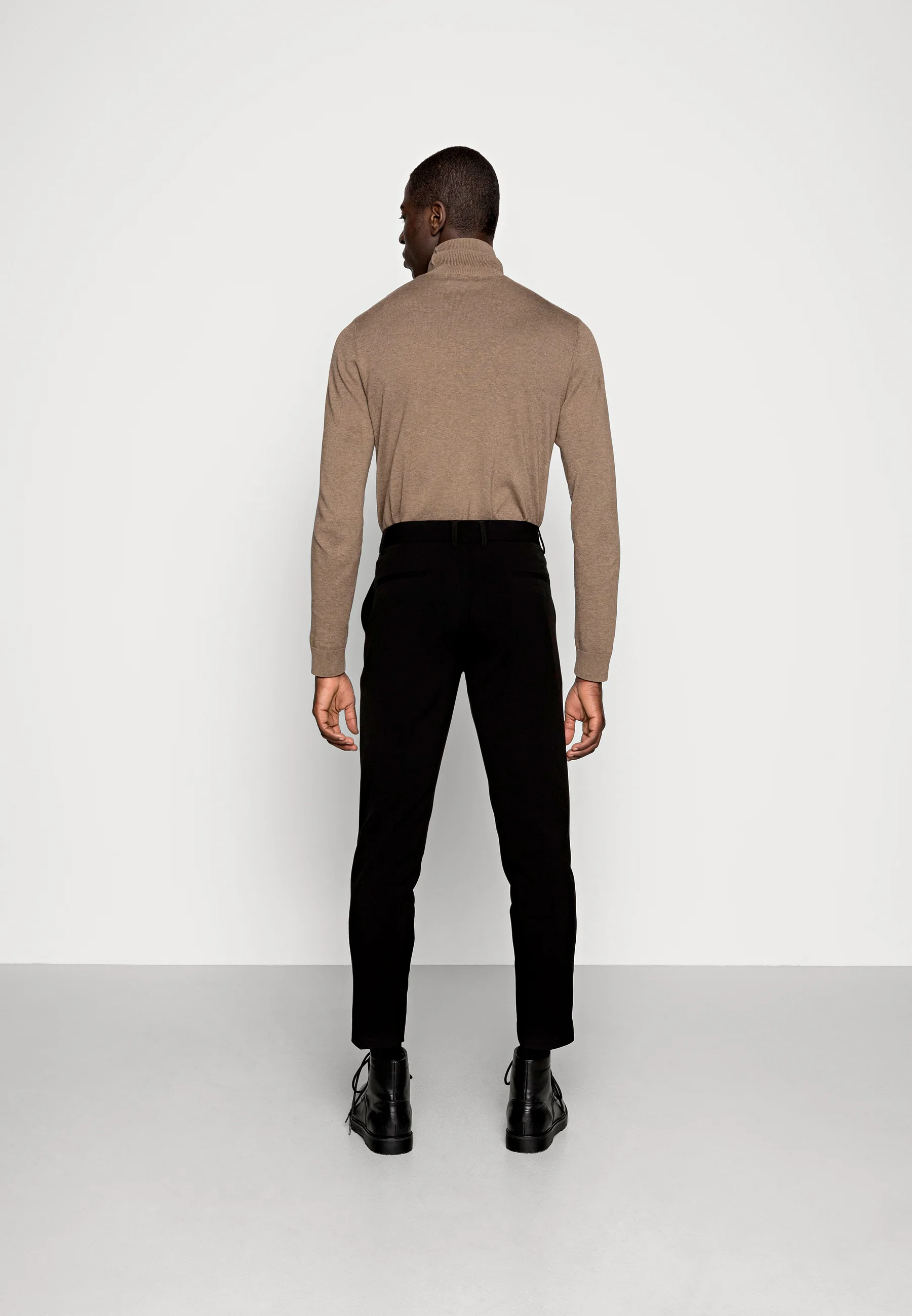 Pantalones Club Lindbergh - Pantalones