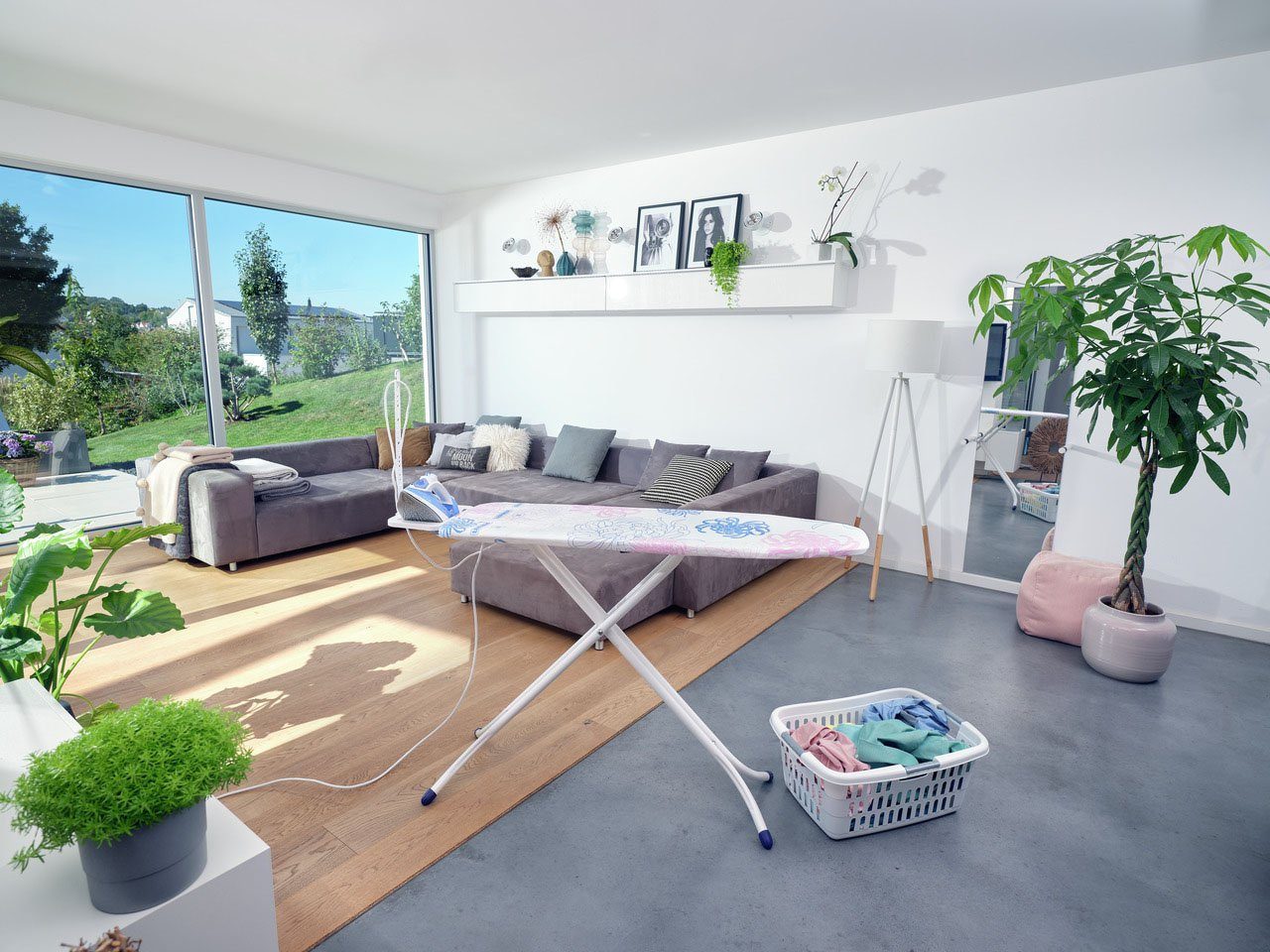 Leifheit Bügelbrett Classic M Compact Plus, Bügelfläche 120x38 cm, Bügelfläche 120x38 cm