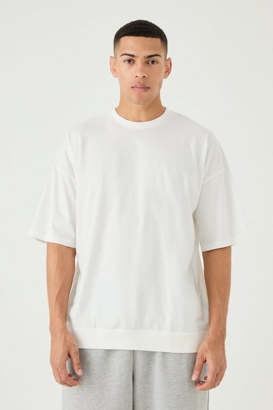 Oversize T-Shirt mit geripptem Saum