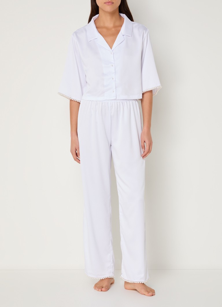 Top de pijama din satin Bluebella, împodobit cu perle artificiale.