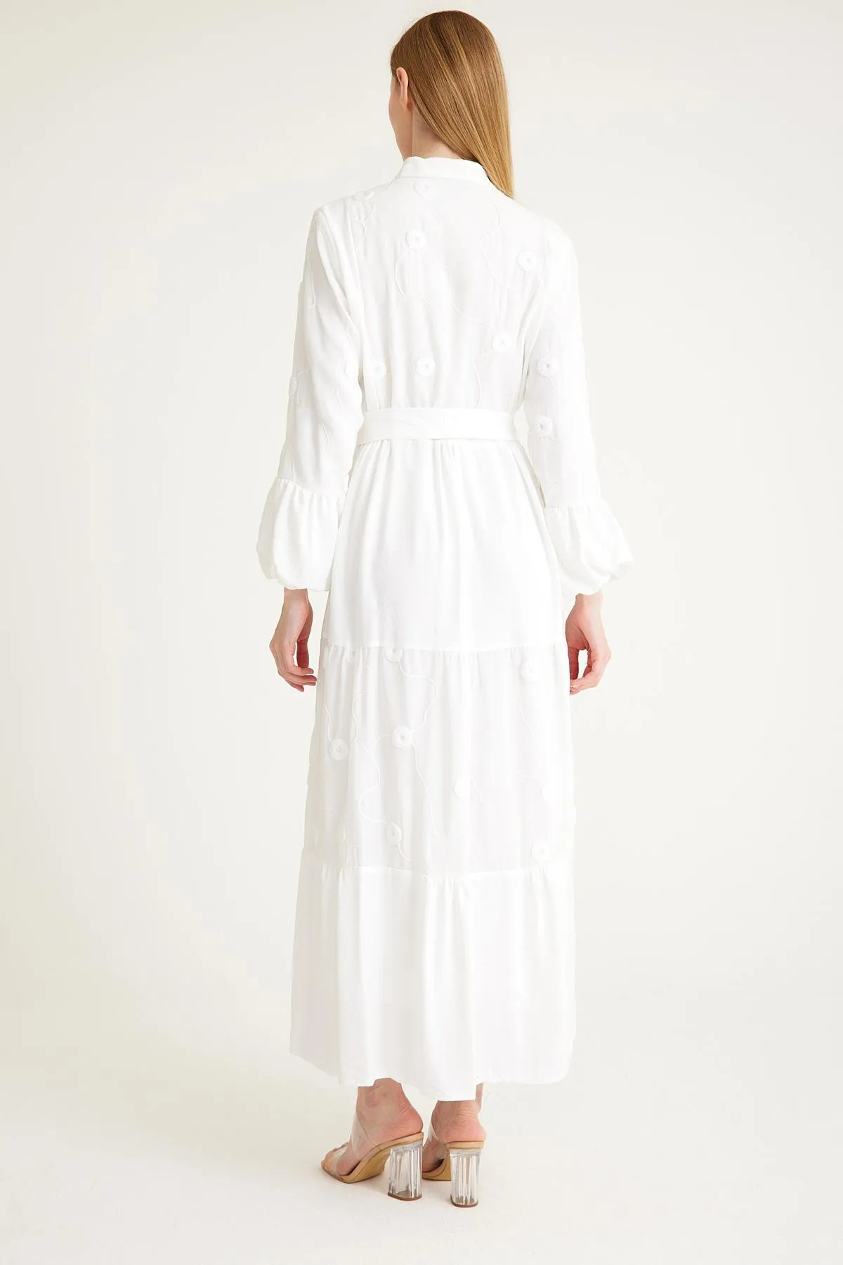 Olcay  Weißes gemustertes Kleid mit gerafften Ärmeln - 9231-EY