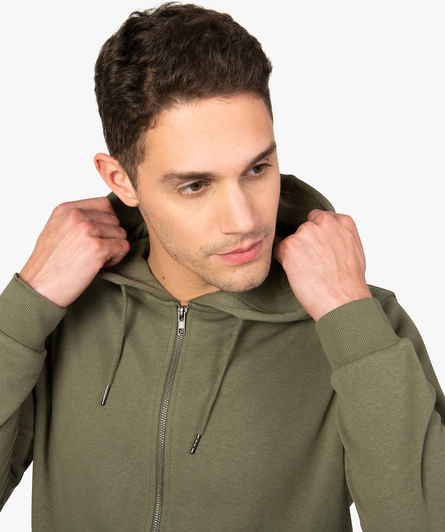 Sweat homme à capuche contenant du coton bio kaki | GEMO