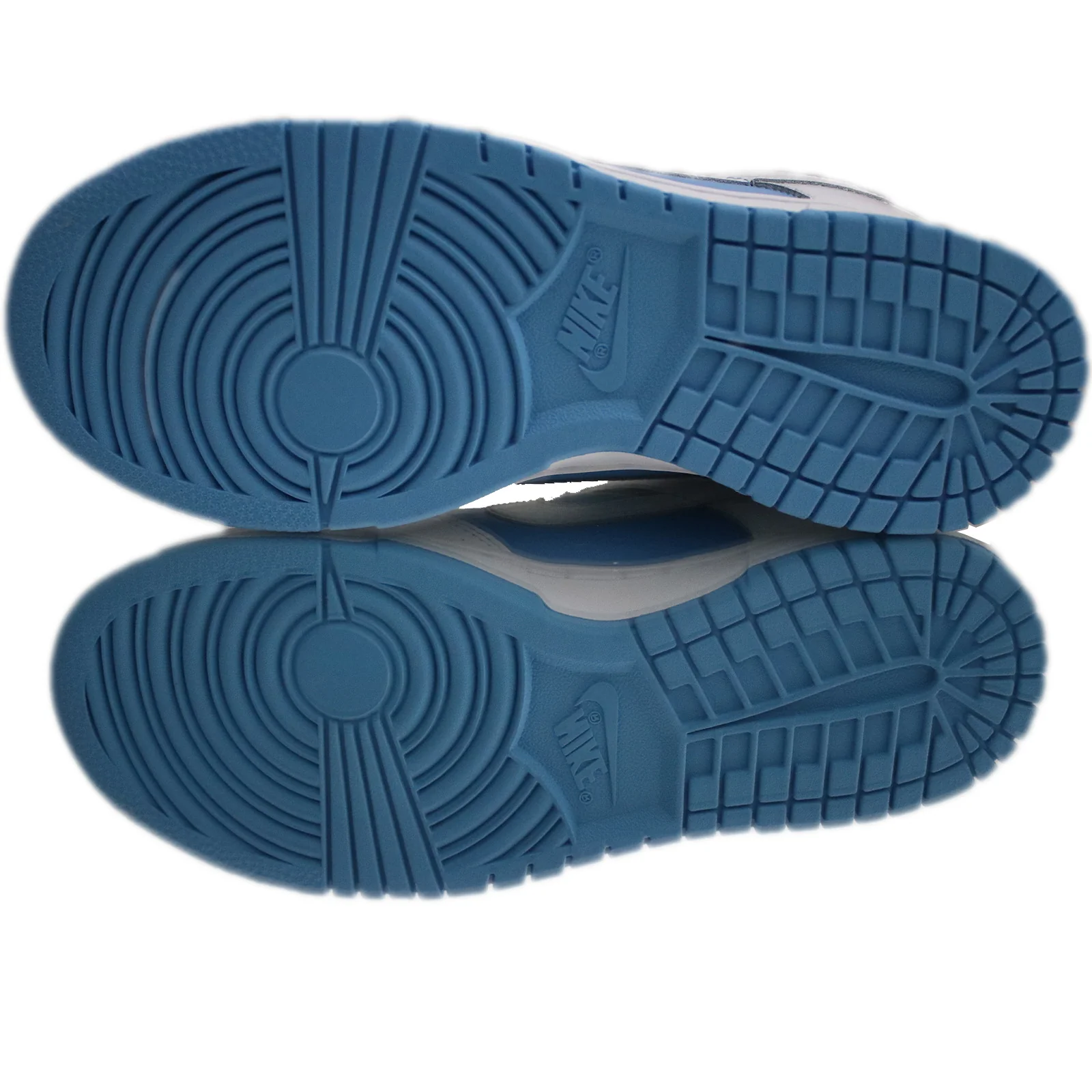 Nike Dunk Low Reverse UNC