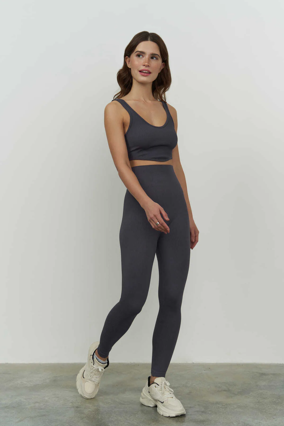 MAİ COLLECTİON  Niko Corded Anthrazit Crop