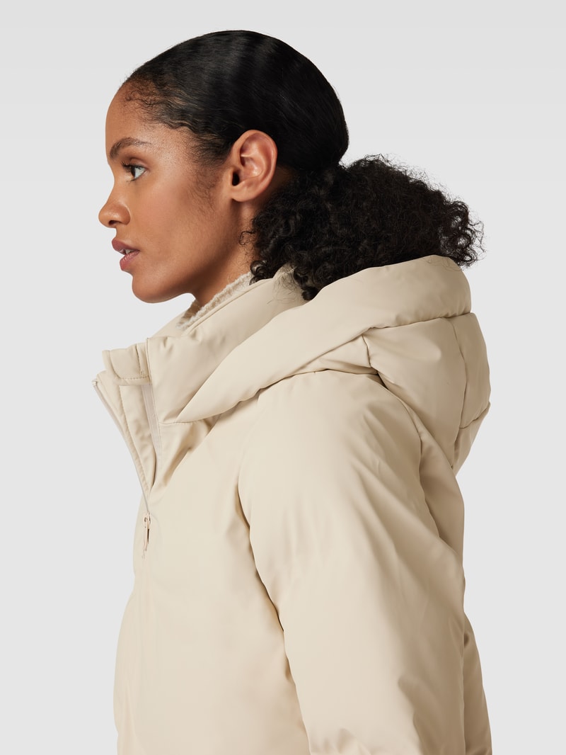 Steppmantel mit Kapuze Modell 'NOE' in offwhite