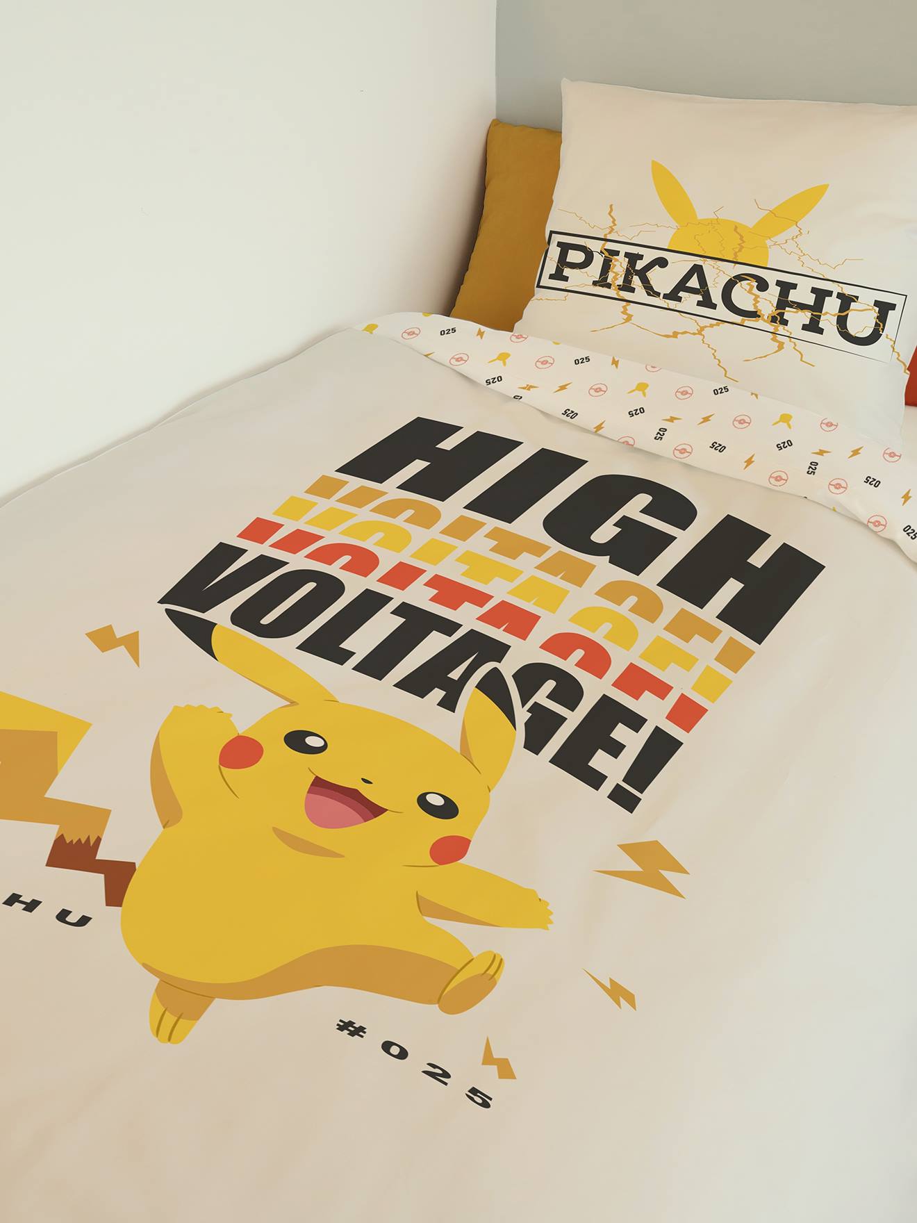 Parure housse de couette + taie d'oreiller enfant Pokemon® Voltage blanc