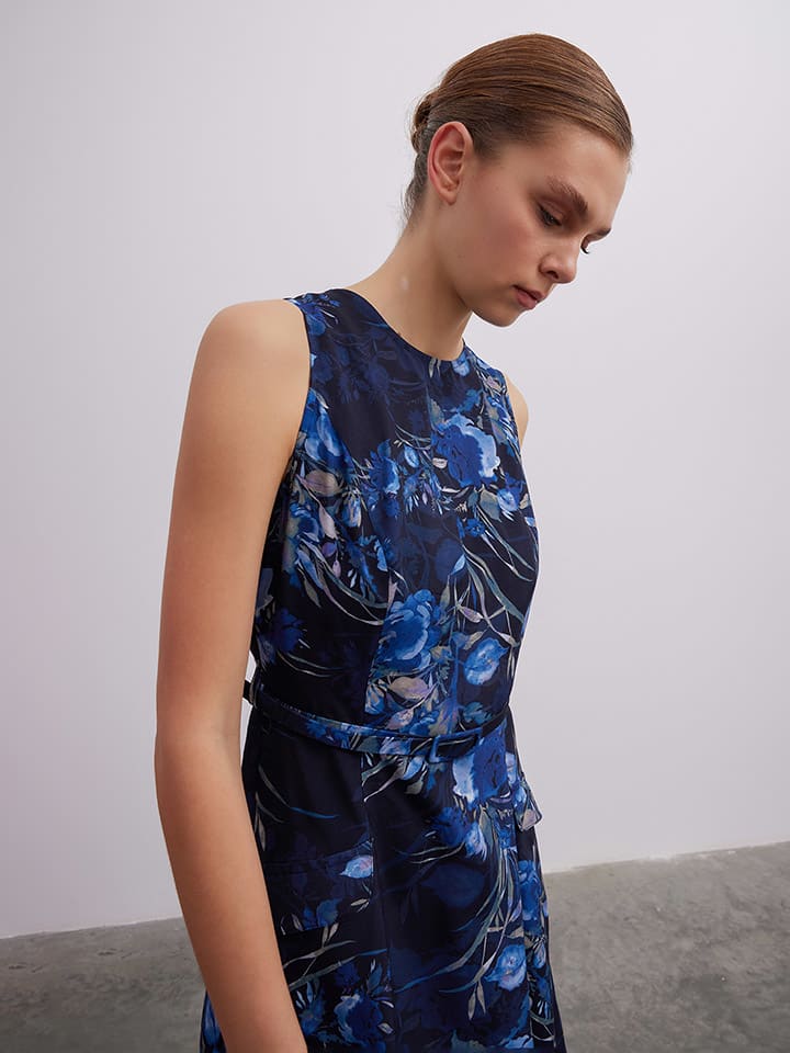 BGN Kleid in Dunkelblau günstig kaufen