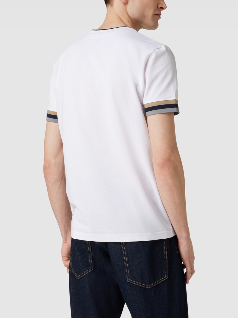 T-Shirt mit Kontraststreifen in weiß