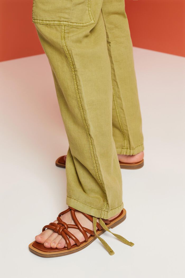 Pants woven