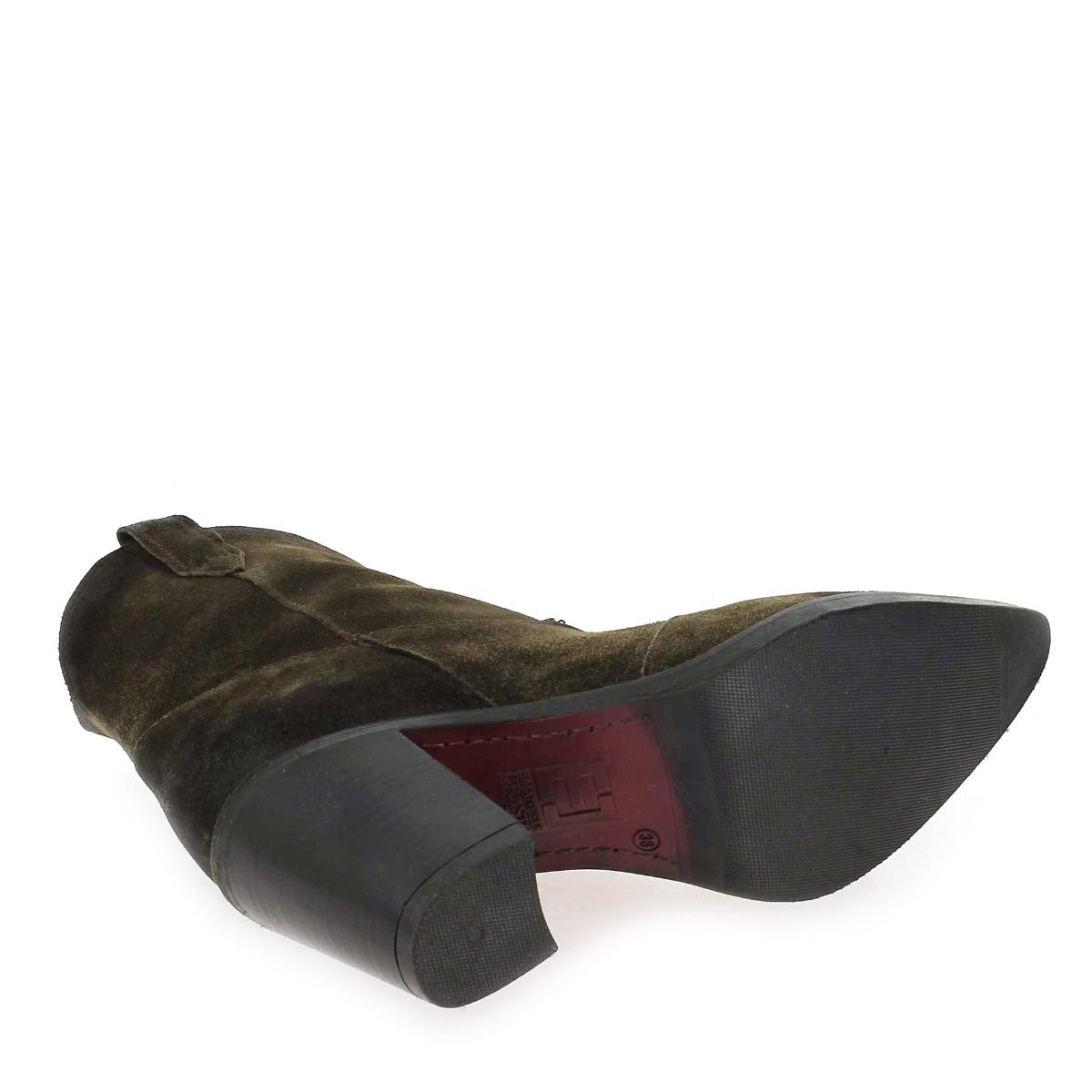 Emanuele Crasto   5023 - olive