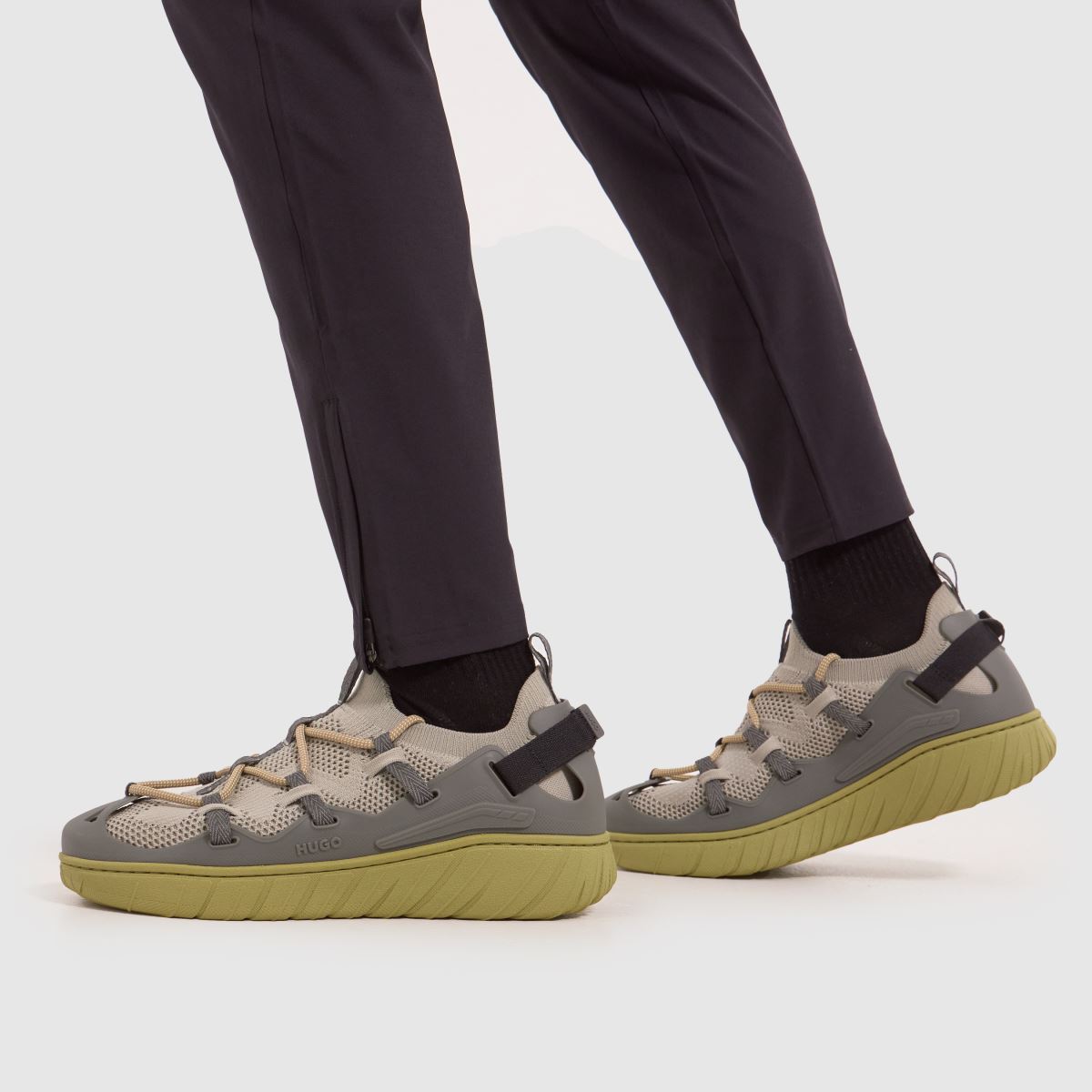 HUGO – Reelyn – Grå, flerfärgade sneakers